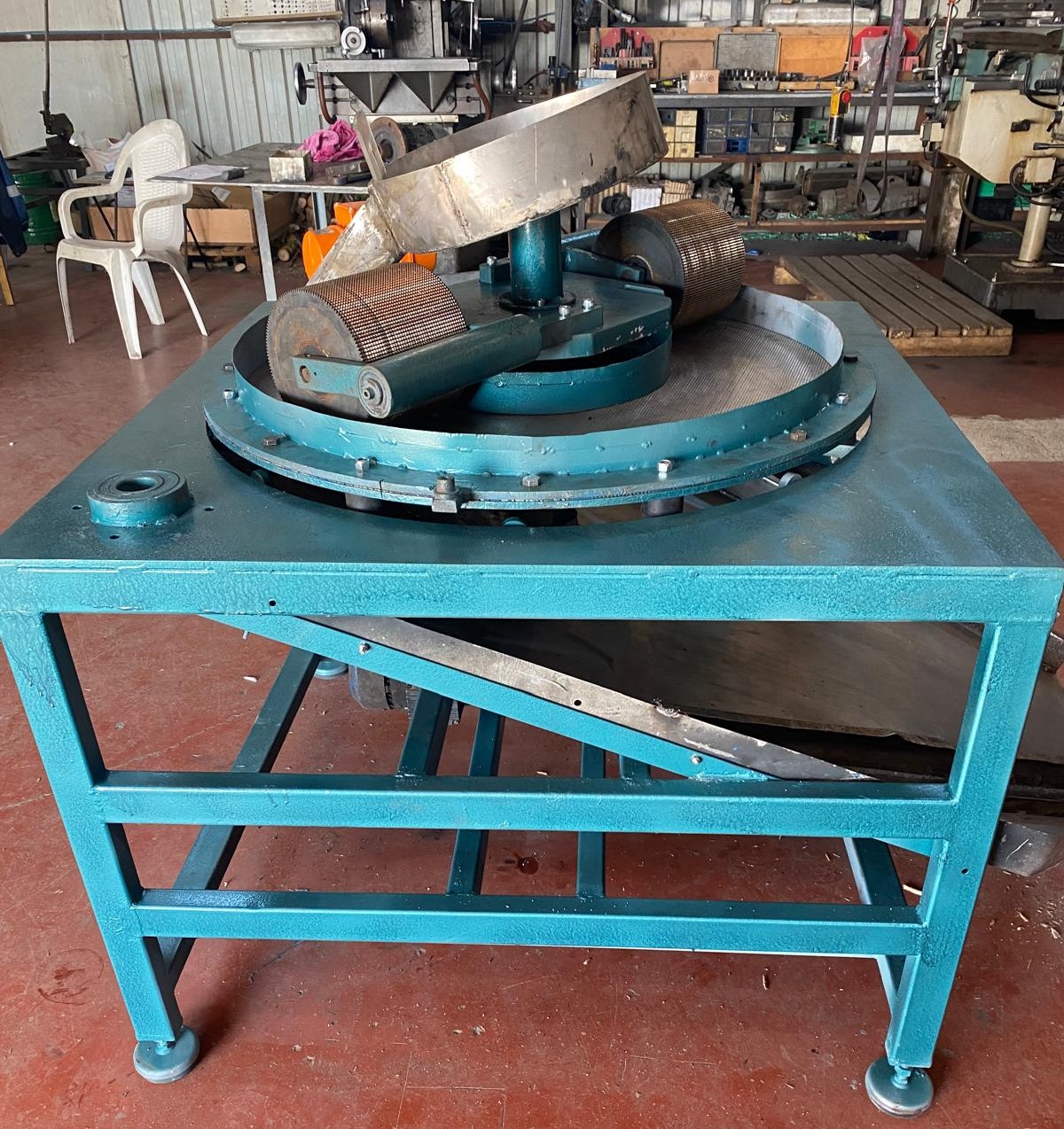 Powder Crushing Machine